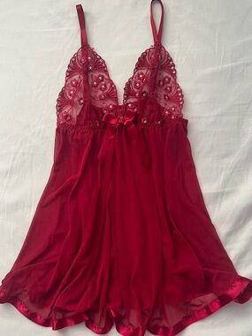 Red lingerie, dress with sequined flowers